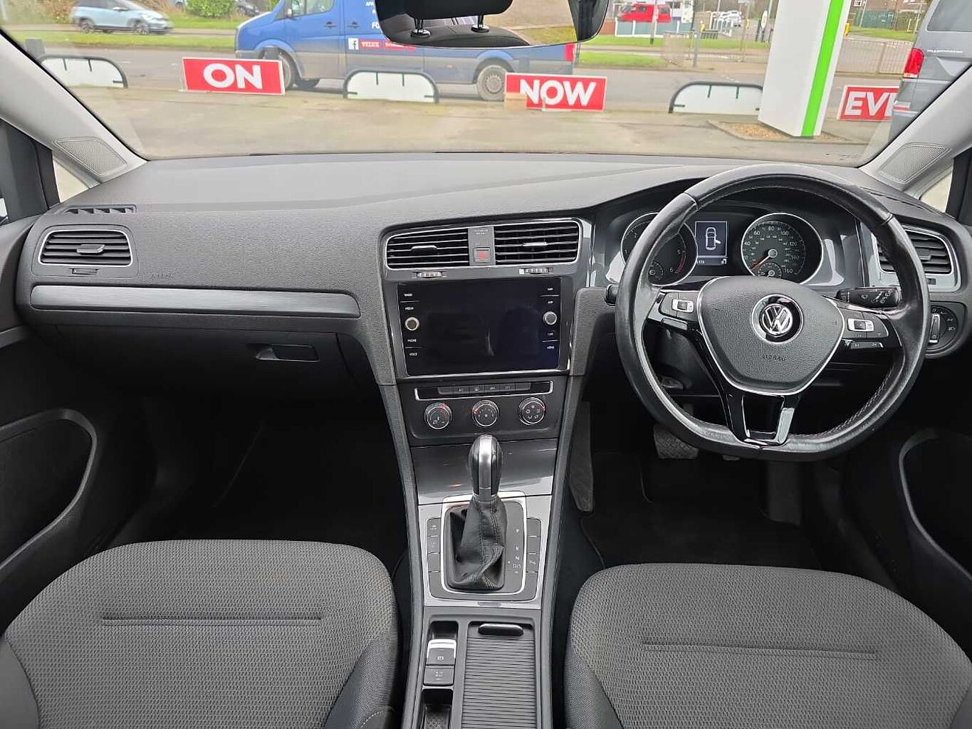 Volkswagen Golf MK7 Facelift 1.6 TDi SE Nav 125PS DSG 5