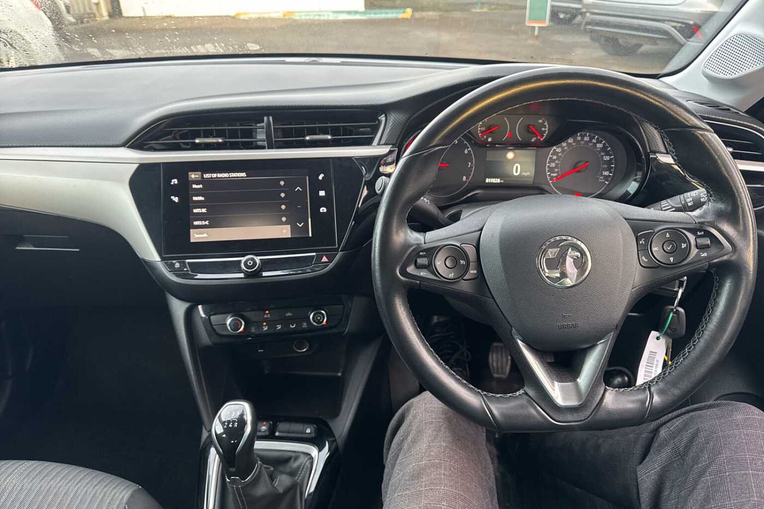 Vauxhall Corsa 1.2i (75ps) SE 5-Door Hatchback