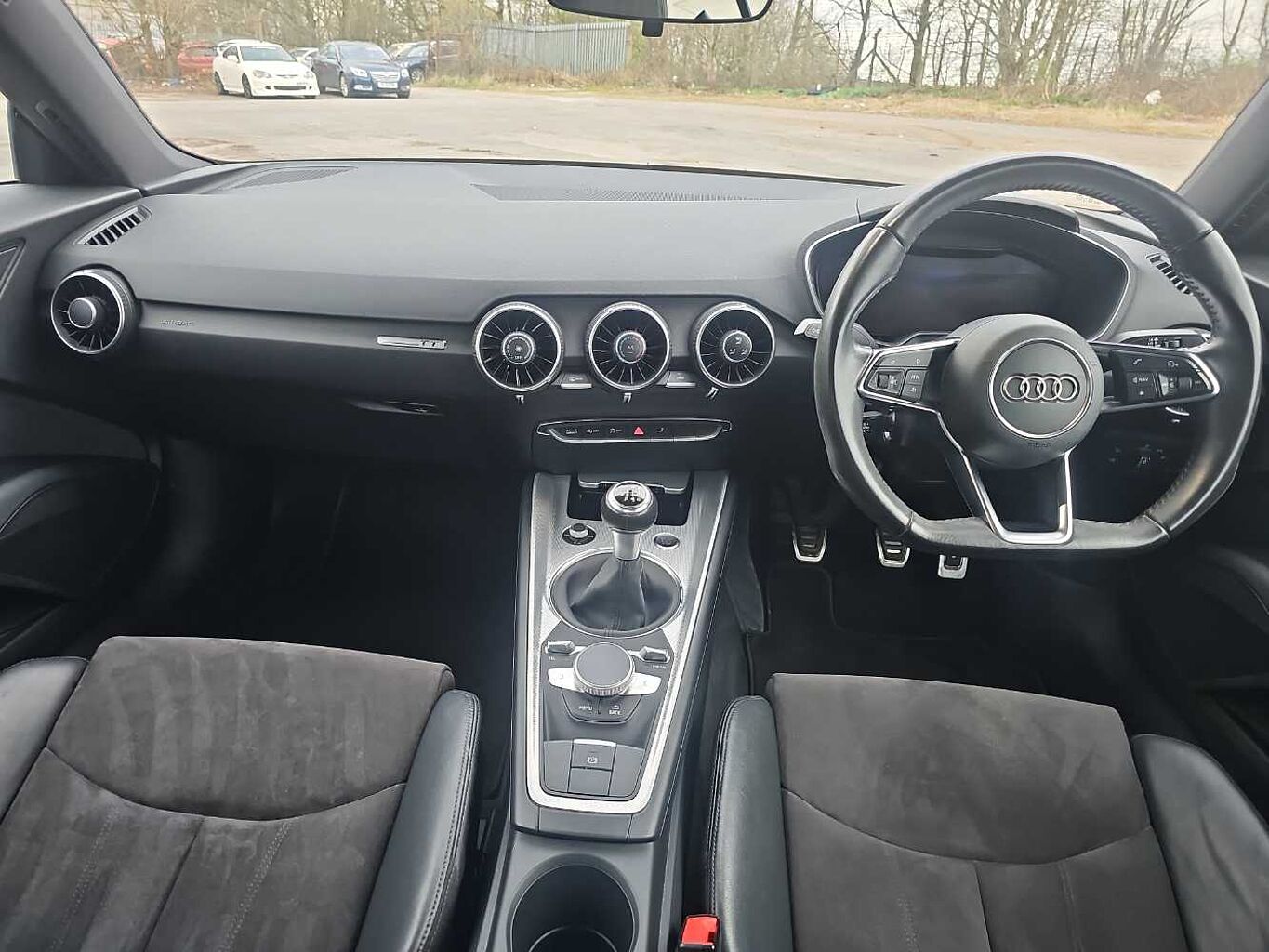Audi TT Coupe 1.8 T FSI Sport (180 PS)