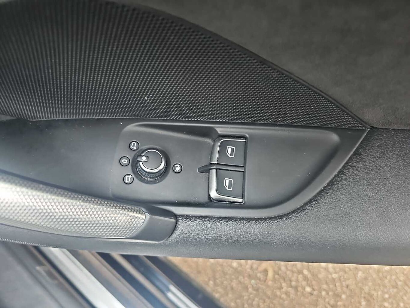 Audi TT Coupe 1.8 T FSI Sport (180 PS)